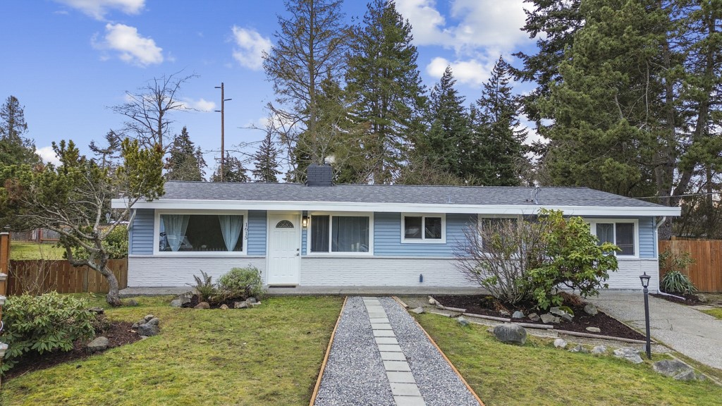 1615 N 196th Place Property Photo
