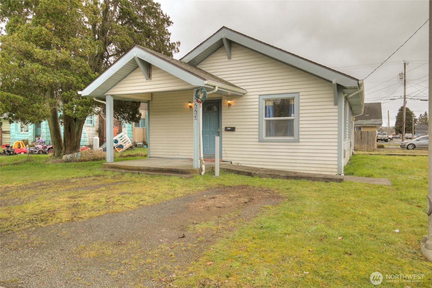 2223 Sumner Avenue Property Photo