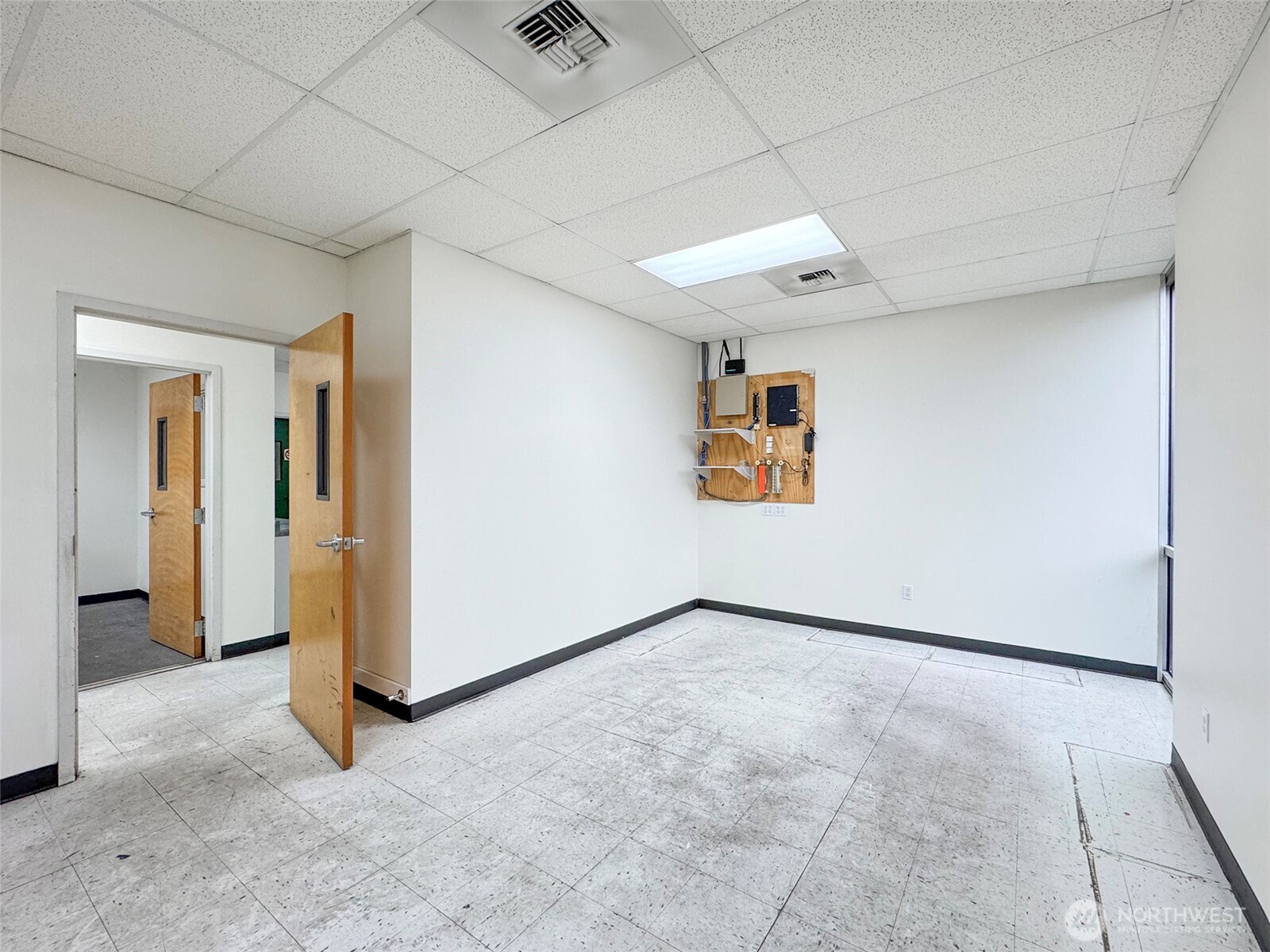 301 Business Park Loop Property Photo 18
