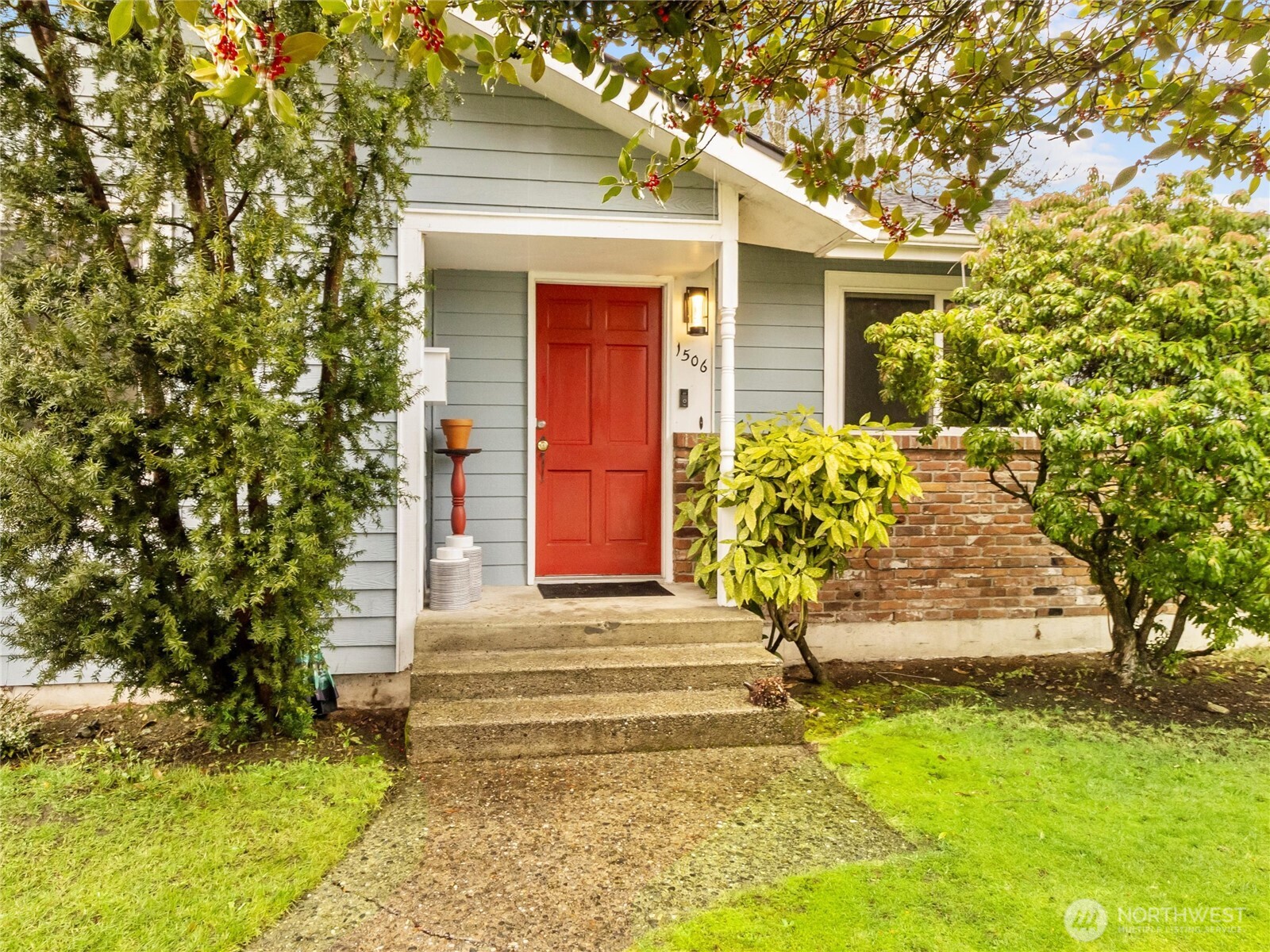 1506 N Stevens Street Property Photo 3