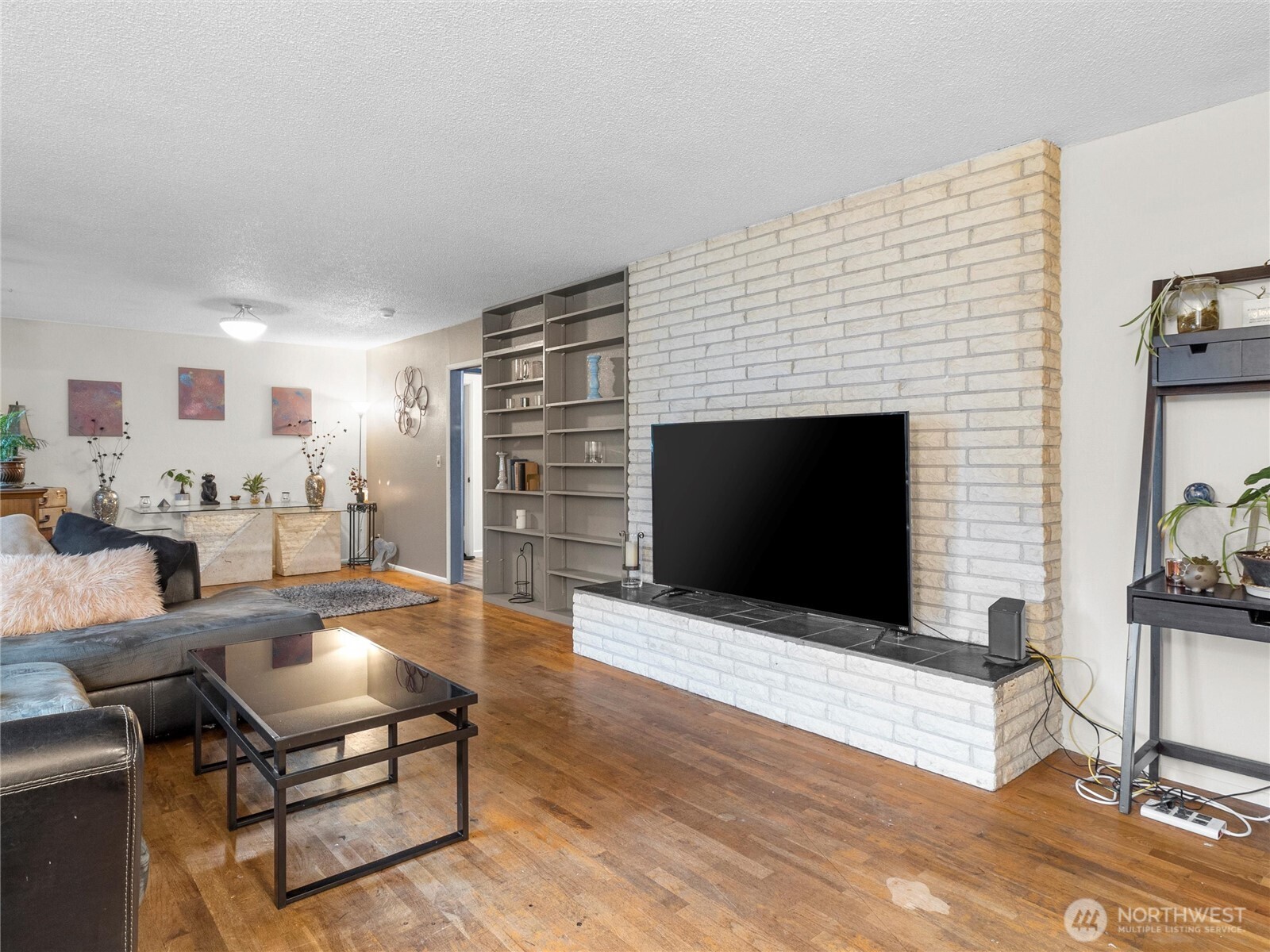 1506 N Stevens Street Property Photo 6