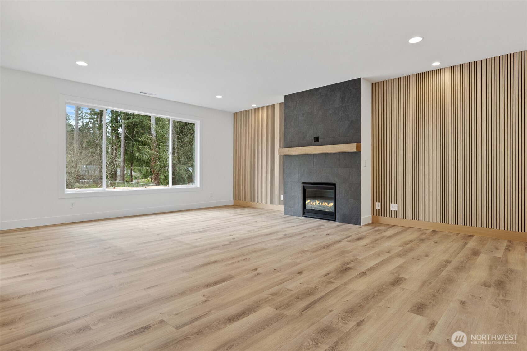 10906 145th Street Property Photo 2