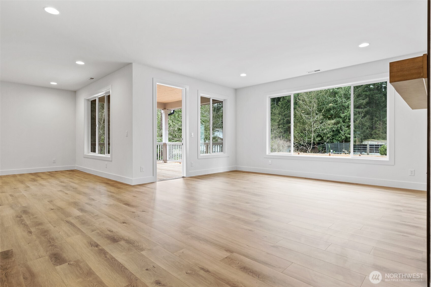 10906 145th Street Property Photo 15