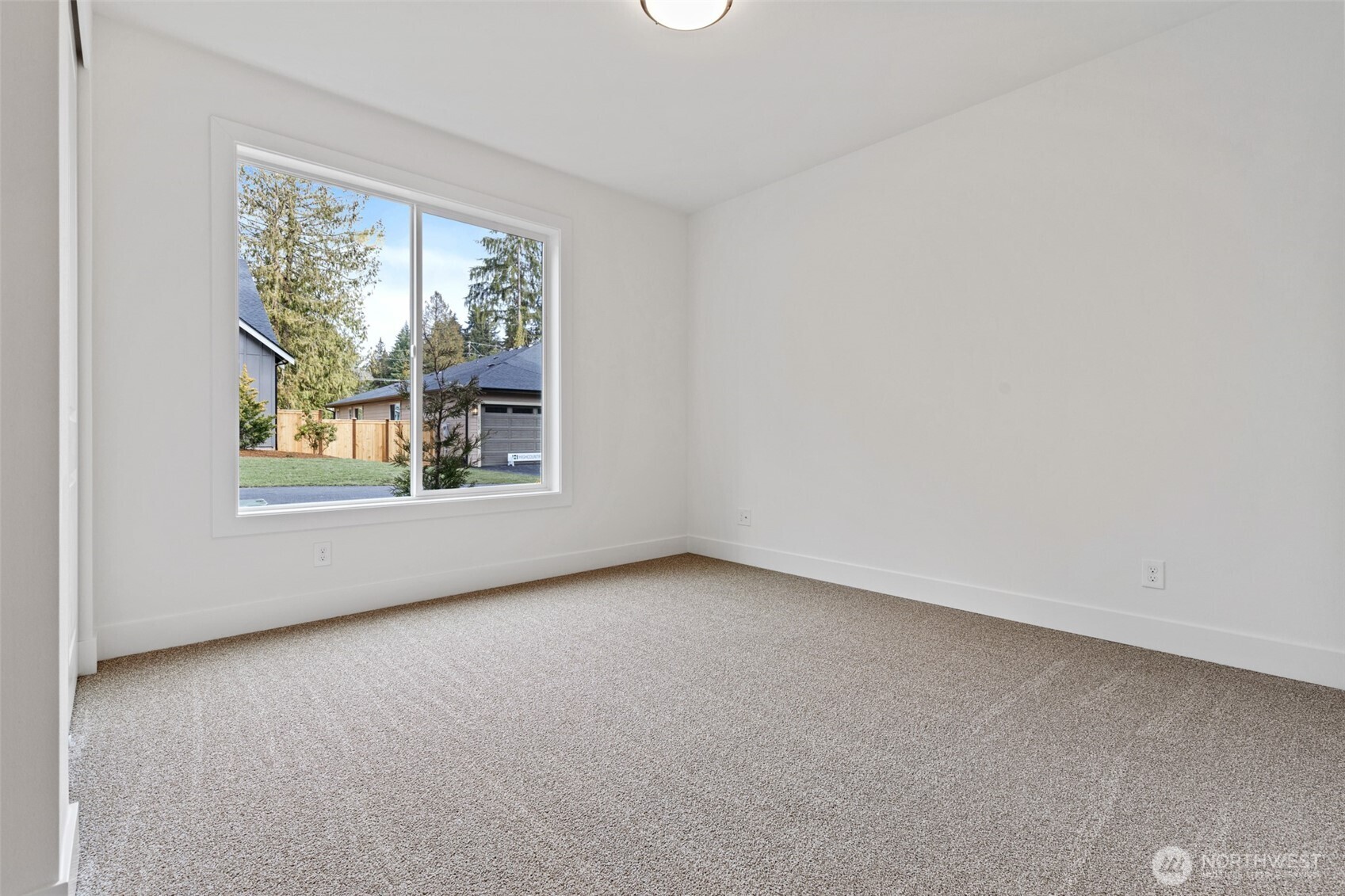10906 145th Street Property Photo 23