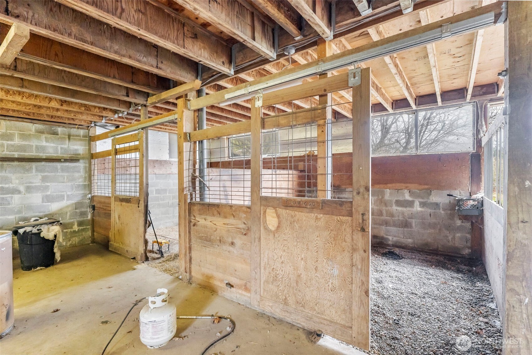 202 Redwing Road Property Photo 31