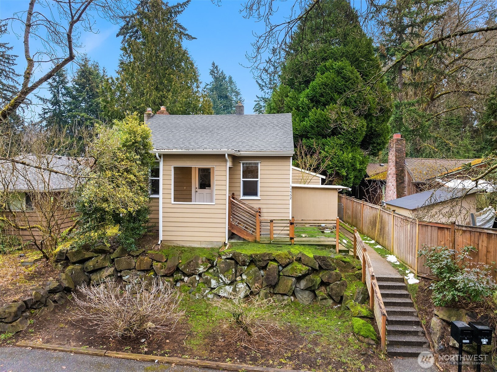 11752 35th Avenue Property Photo 1