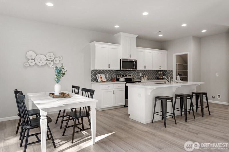 1406 60th Avenue Property Photo 5