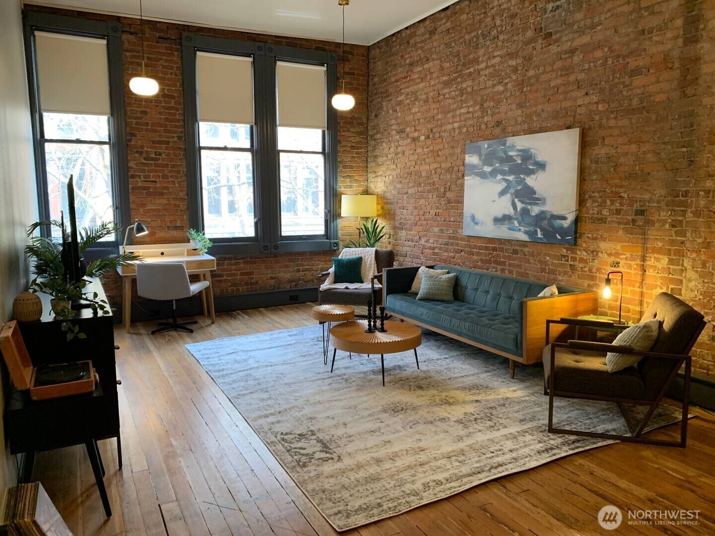 213 1st Avenue Property Photo 4