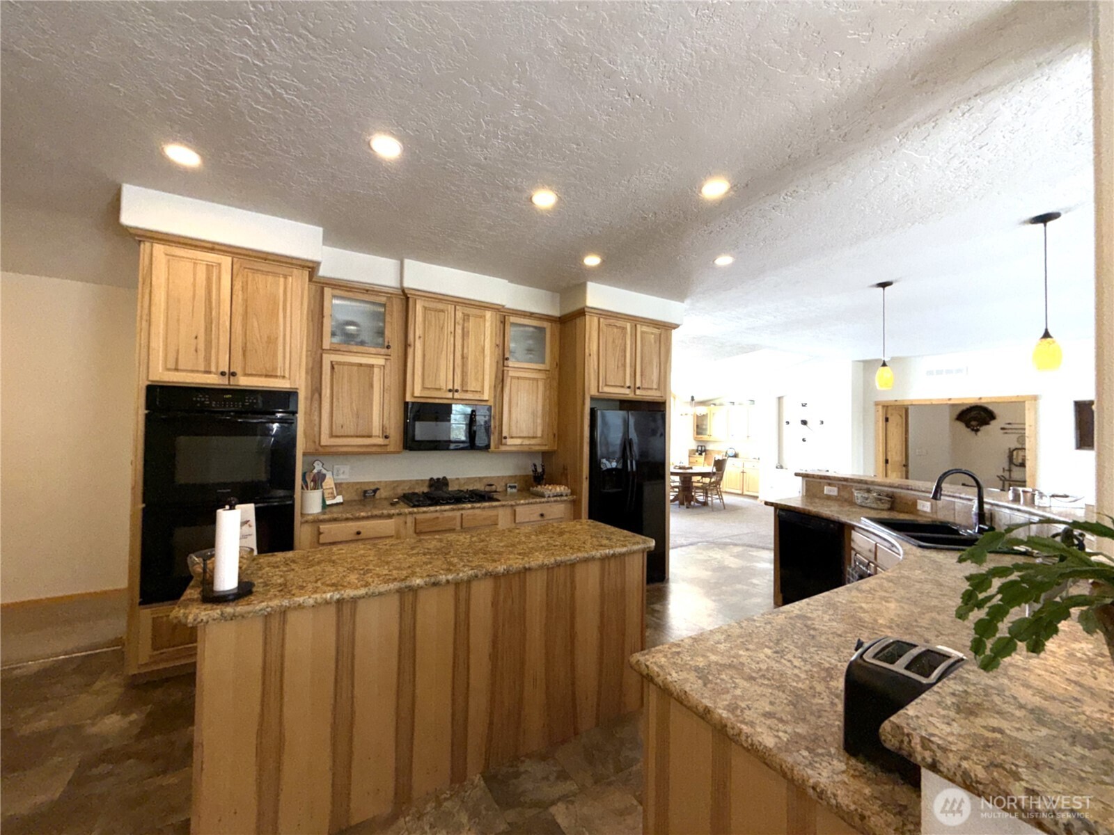 920 Toroda Creek Road Property Photo 5