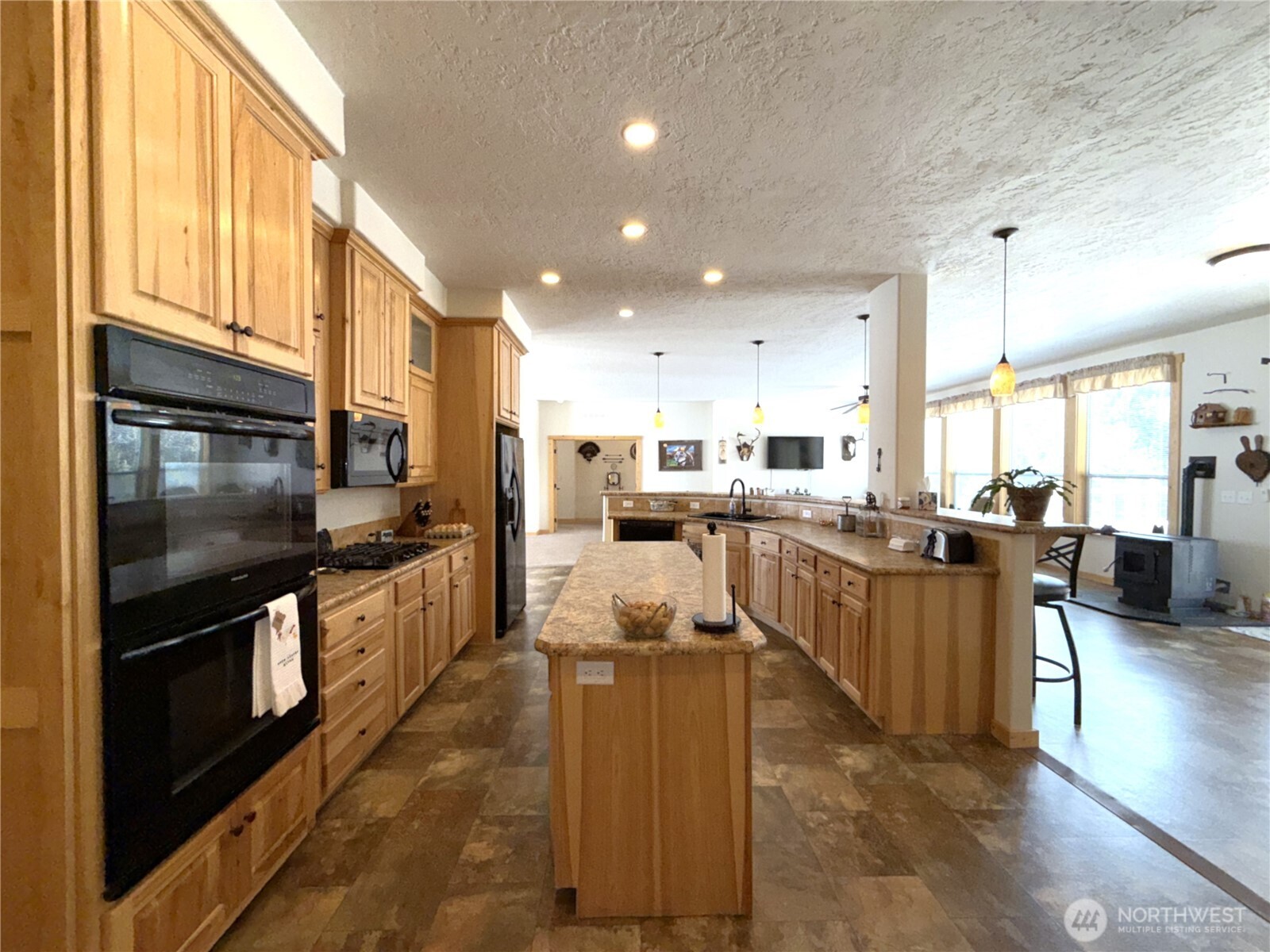 920 Toroda Creek Road Property Photo 8