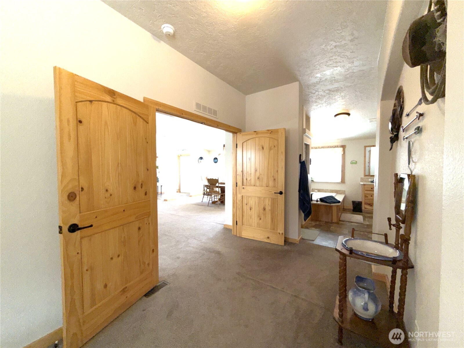 920 Toroda Creek Road Property Photo 16