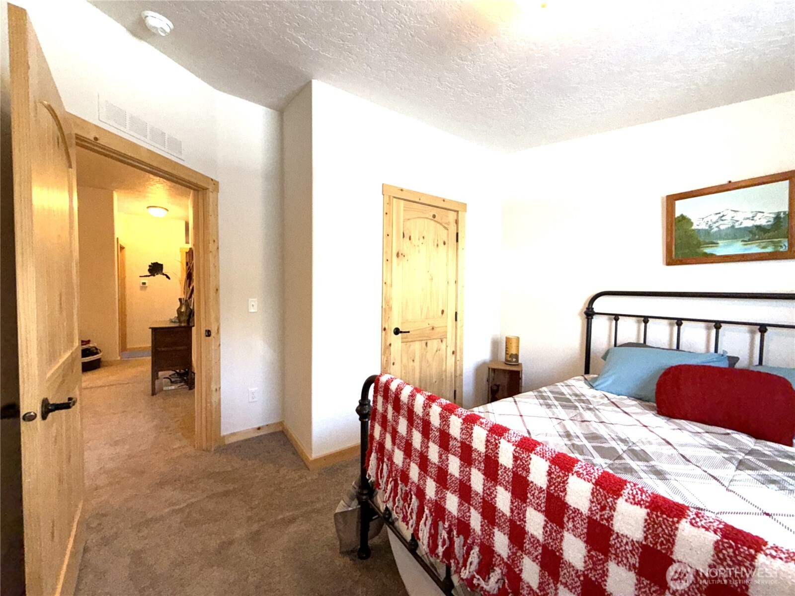920 Toroda Creek Road Property Photo 17