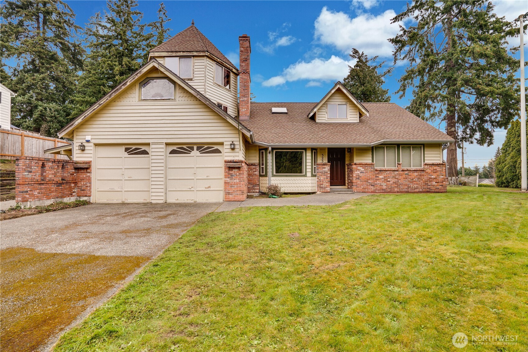 325 62nd Avenue Property Photo