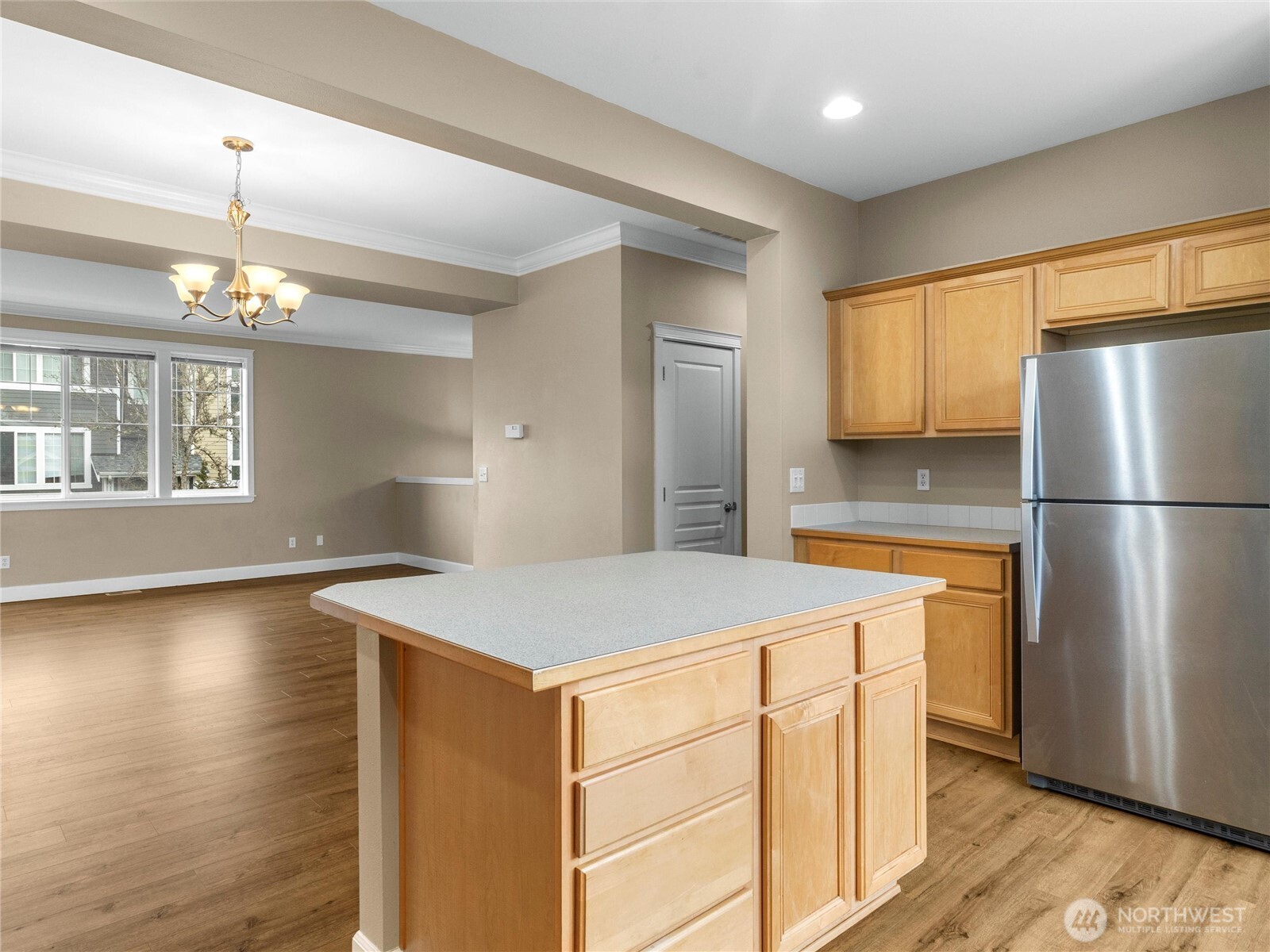 106 Birch Street Property Photo 8
