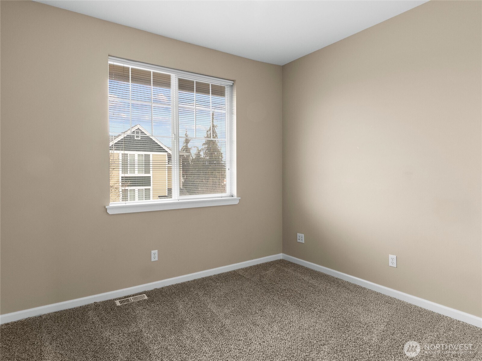 106 Birch Street Property Photo 13