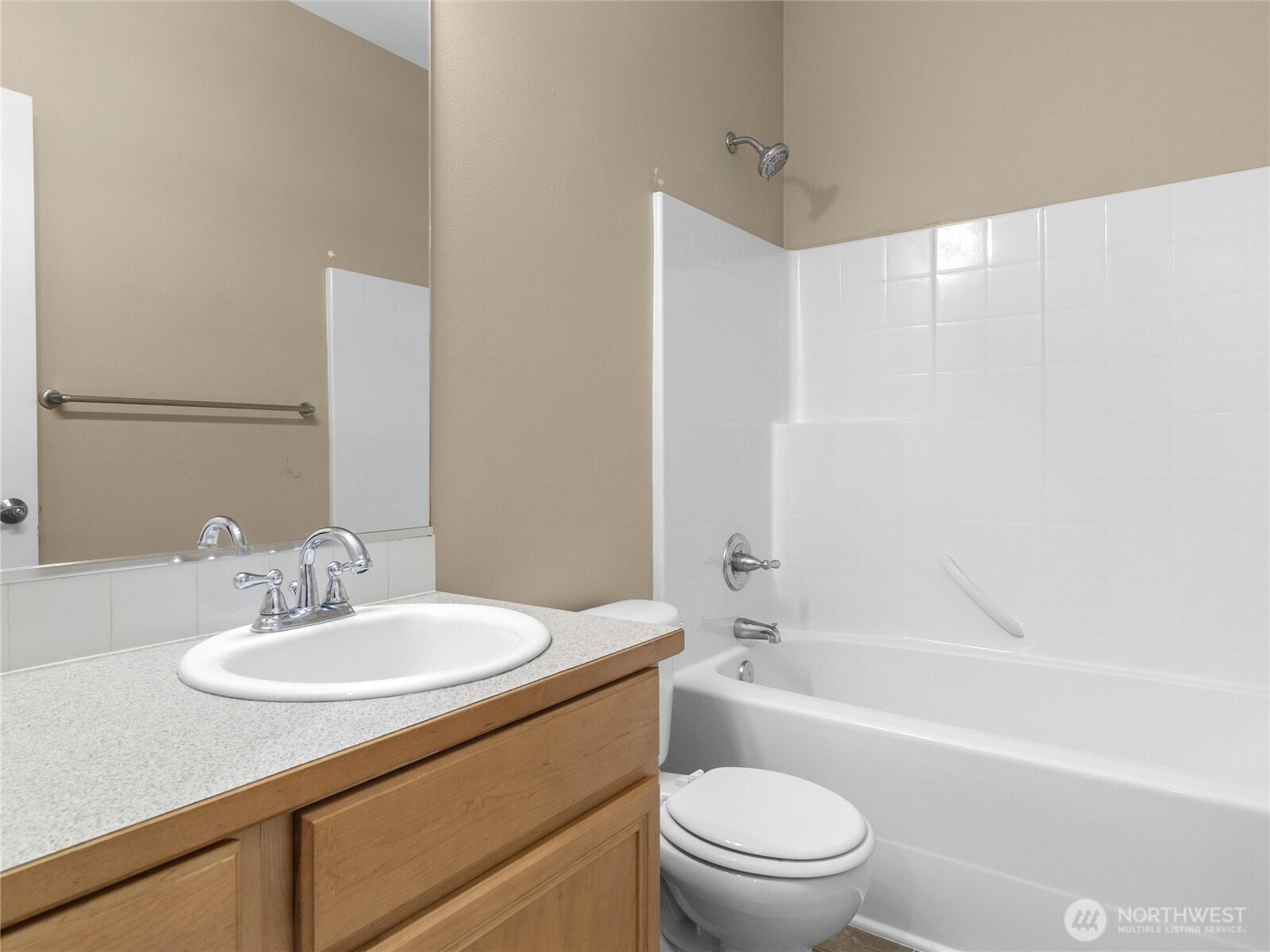 106 Birch Street Property Photo 17
