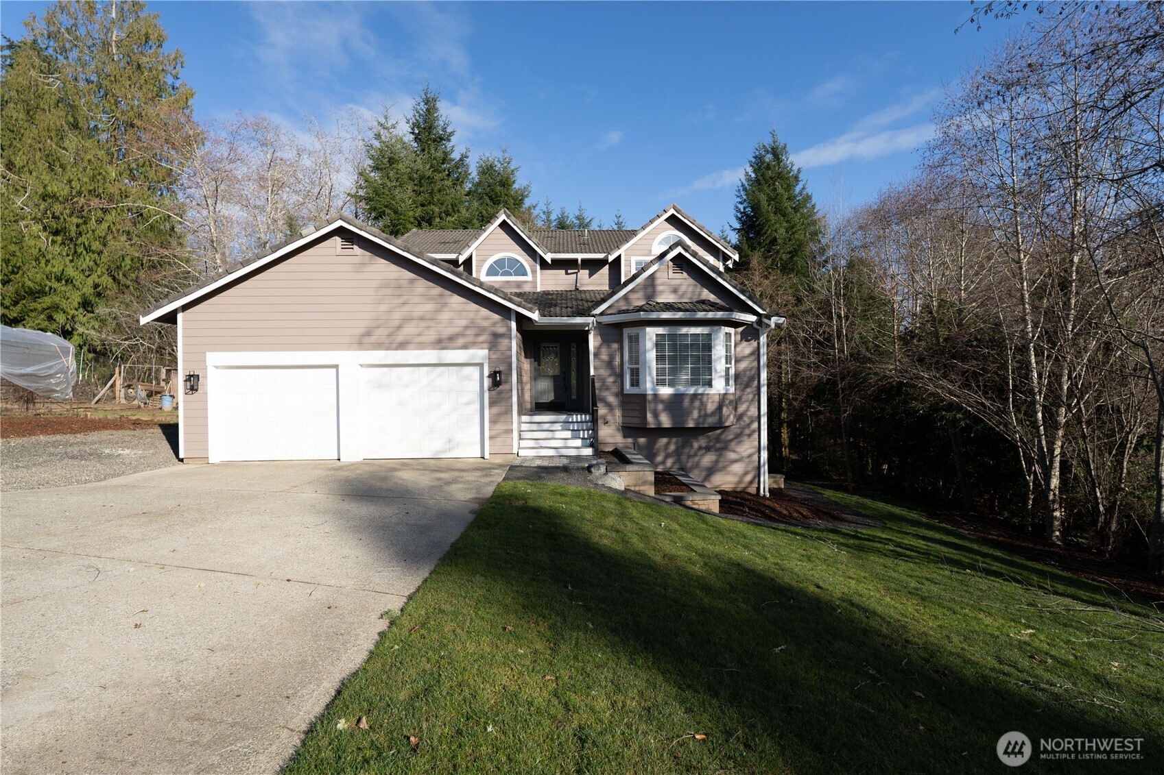 866 N Stephenson Drive Property Photo
