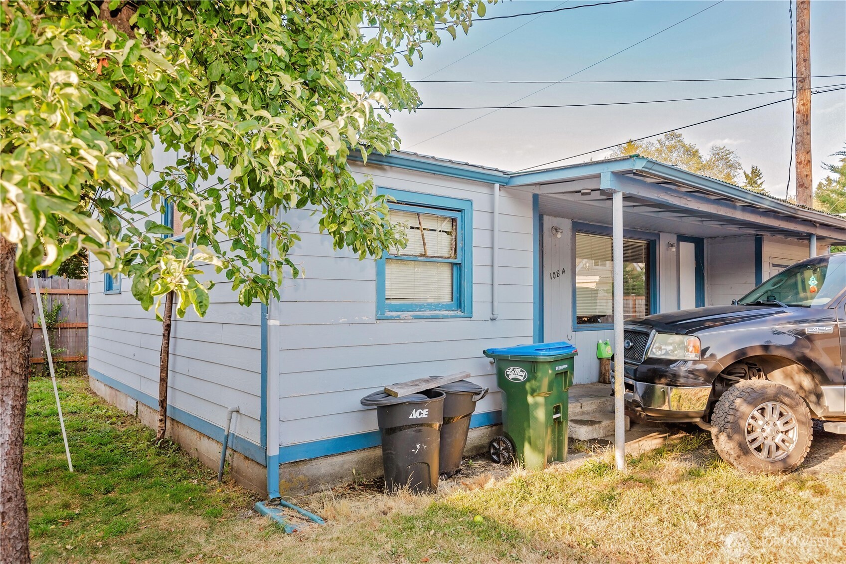108 N Gold Street Property Photo 3