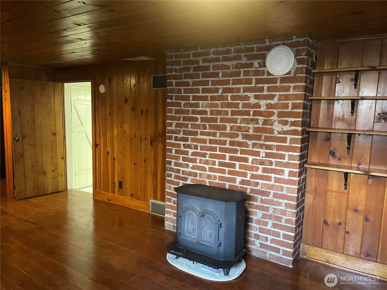 1111 Atwood Property Photo 19