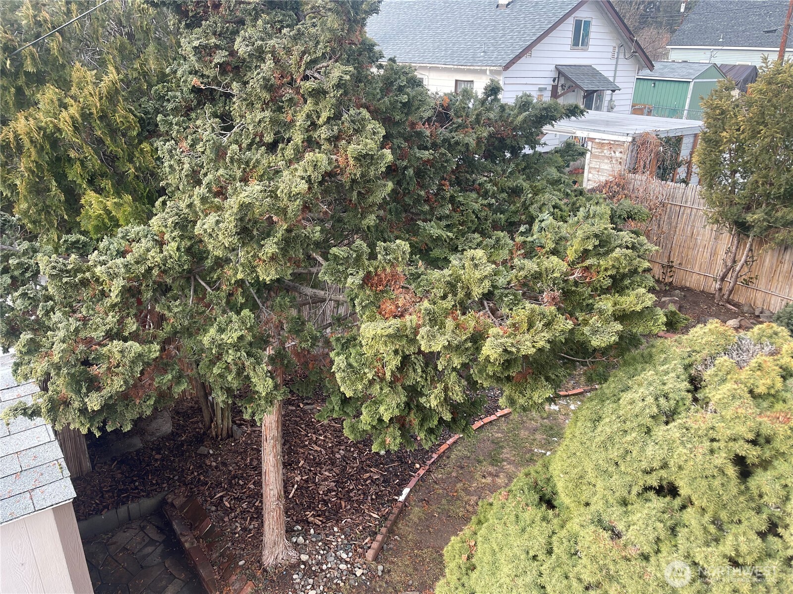 1111 Atwood Property Photo 24