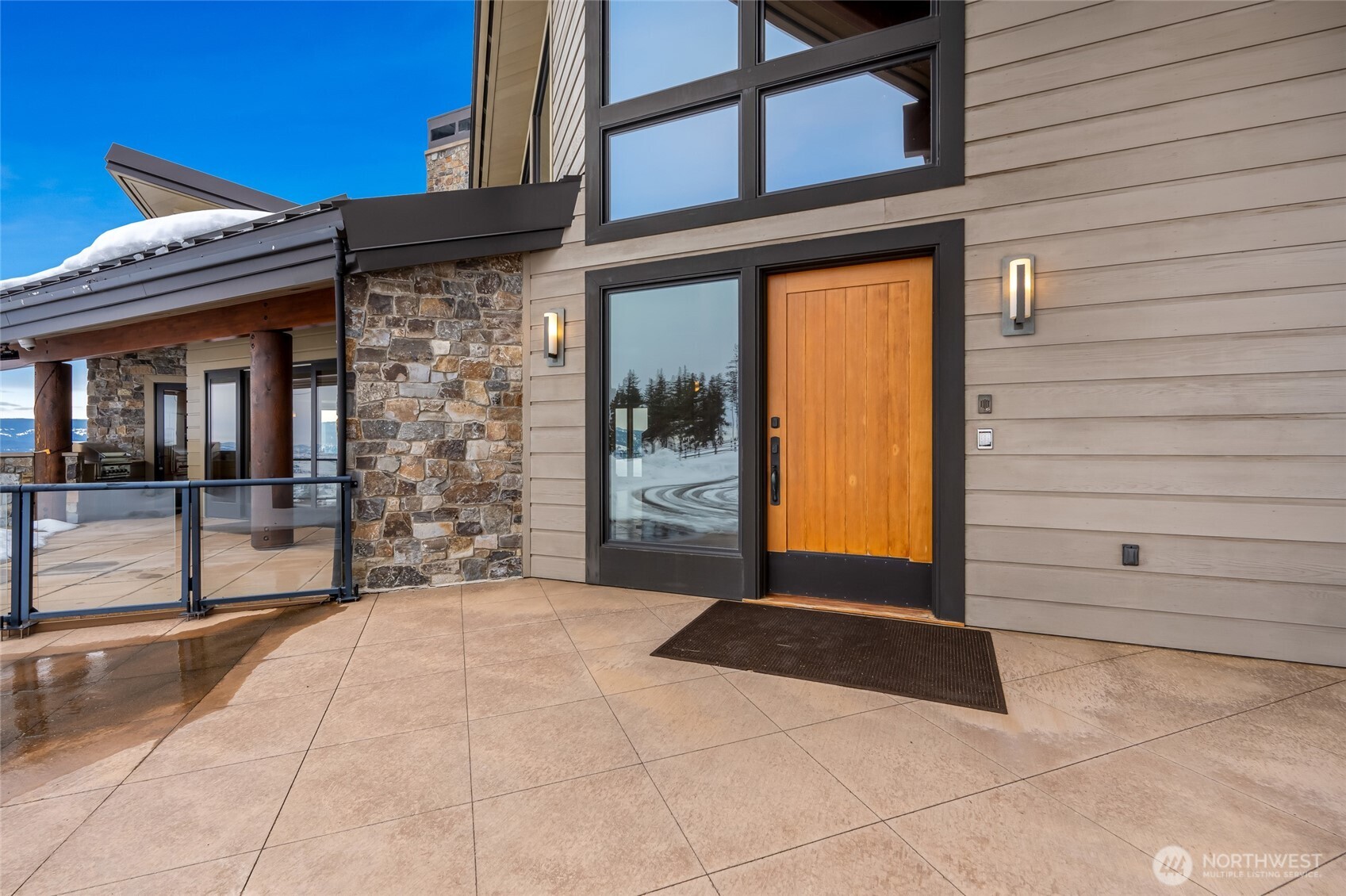 3653 Hart Road Property Photo 4