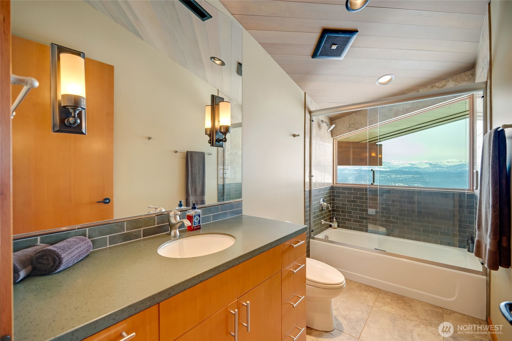 3653 Hart Road Property Photo 32