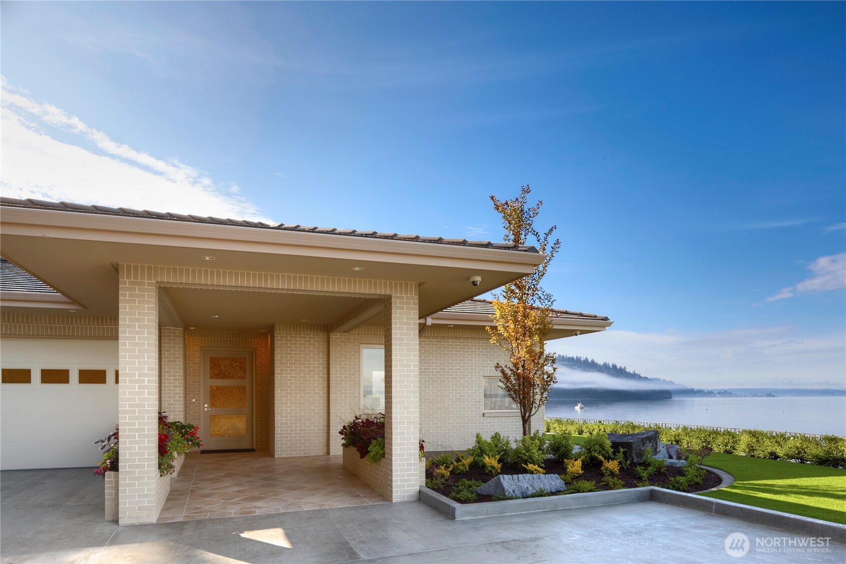 12701 Standring Lane Property Photo 4