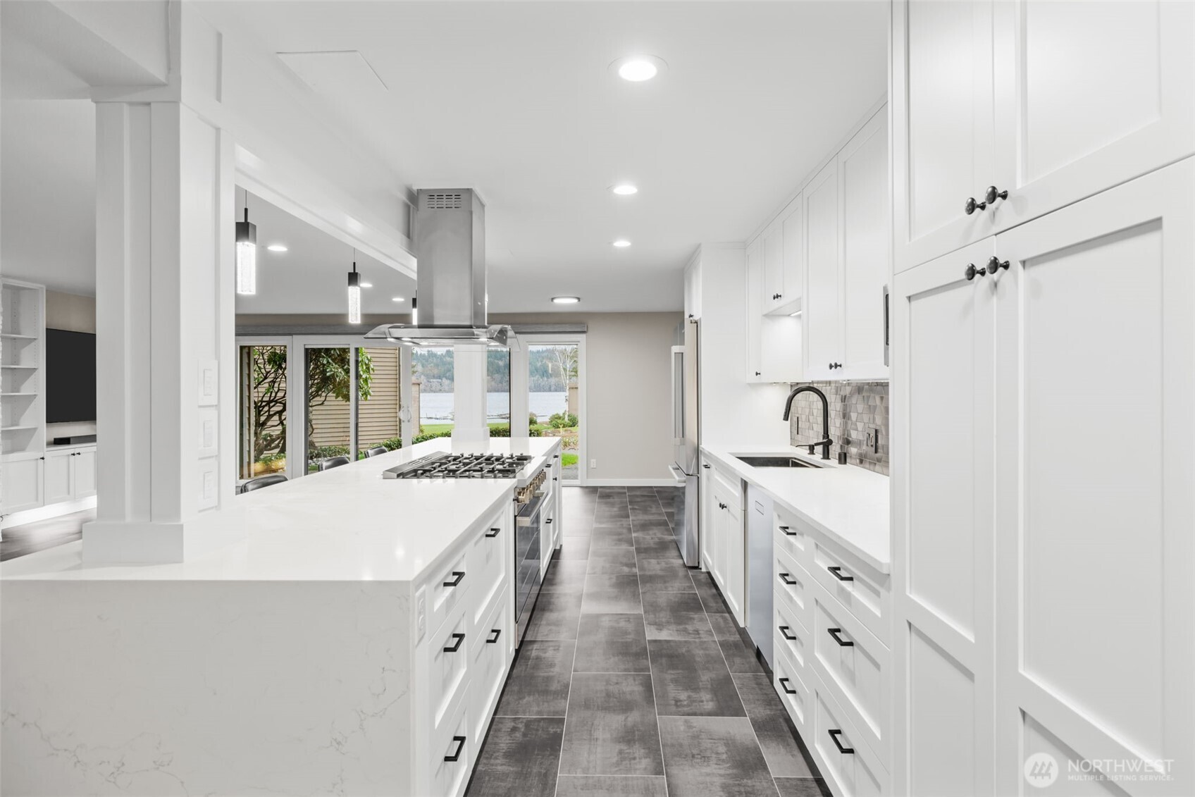 4030 W Lake Sammamish Pkwy F-1 Property Photo