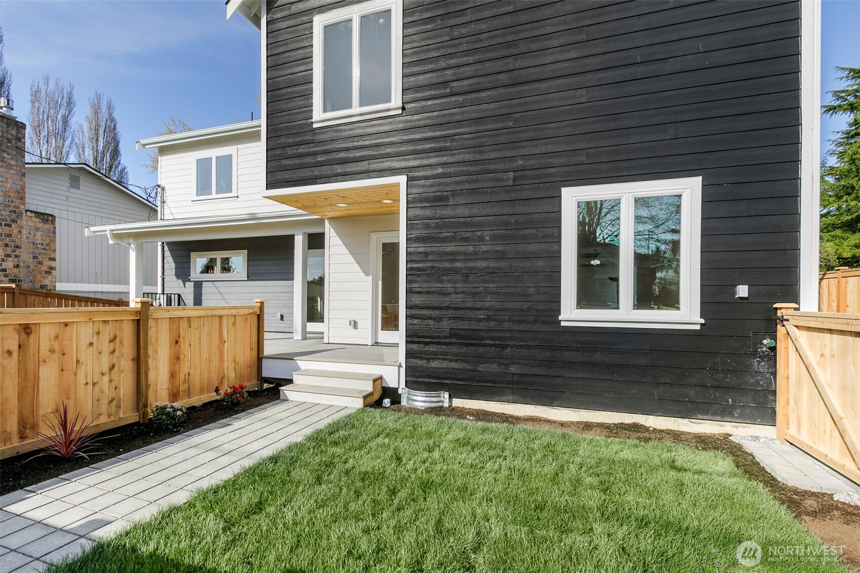 9253 6 Avenue Property Photo 3