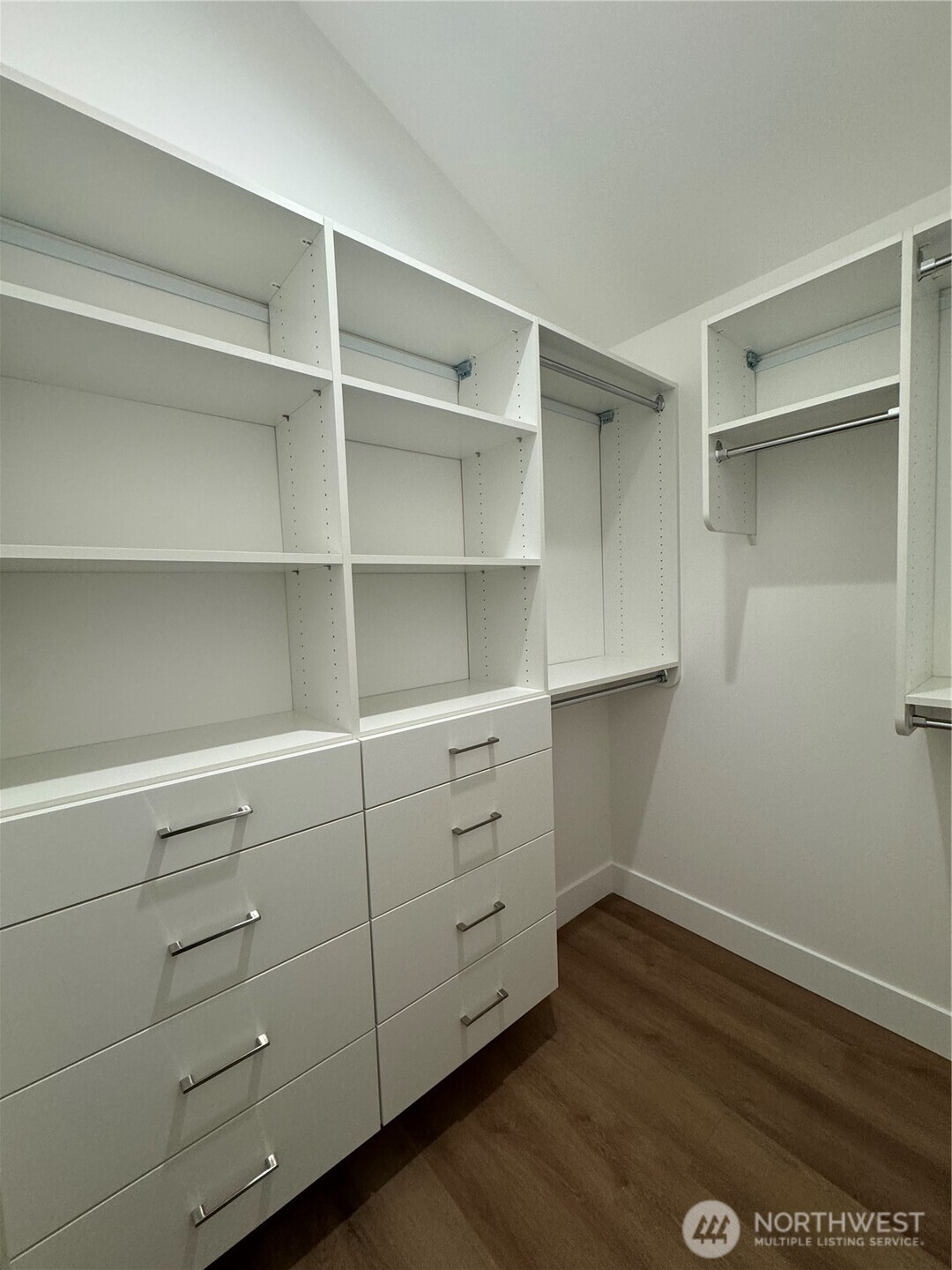 9253 6 Avenue Property Photo 9