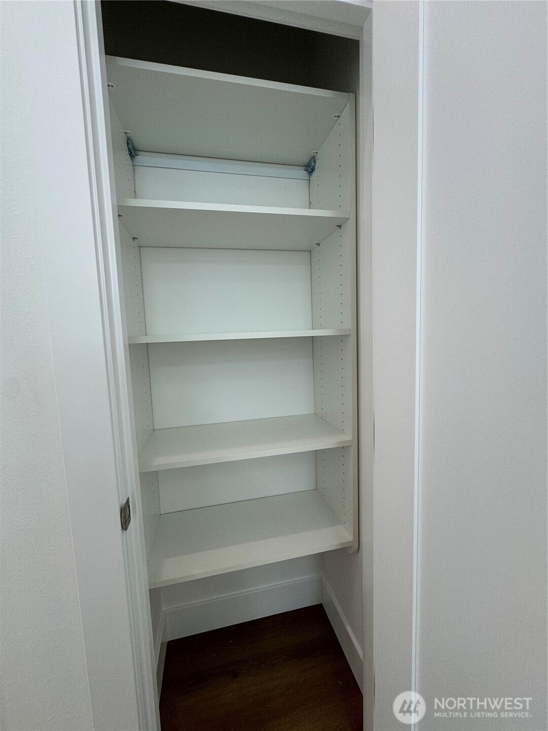 9253 6 Avenue Property Photo 16