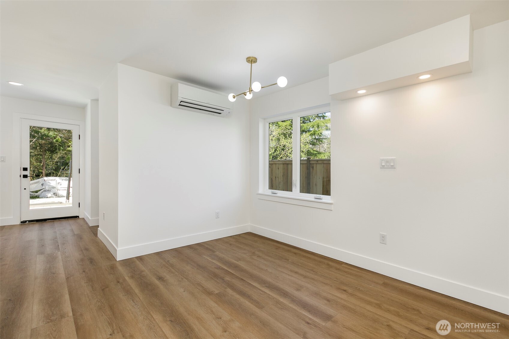 9253 6 Avenue Property Photo 23