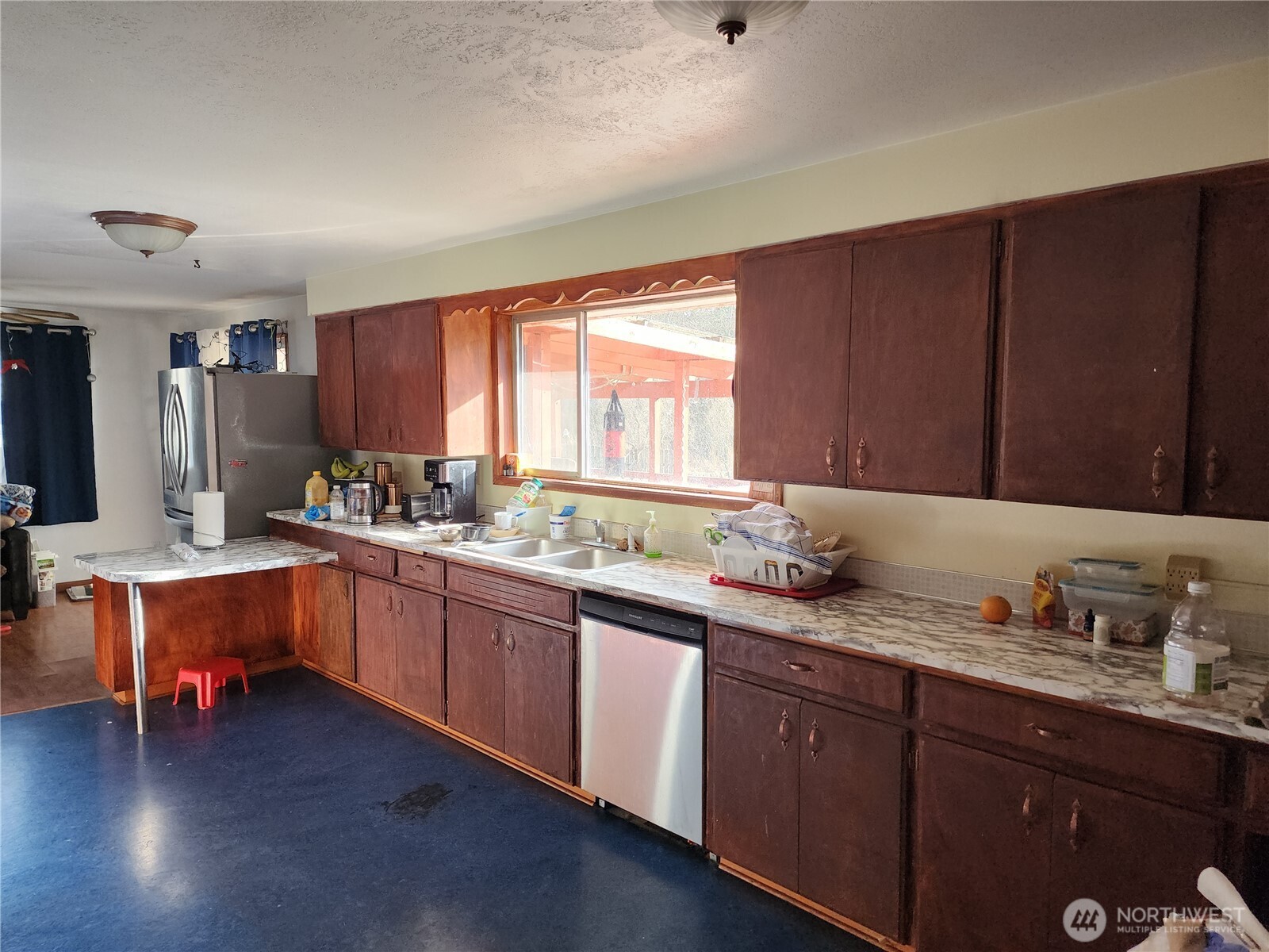 1826 Melody Lane Property Photo 4