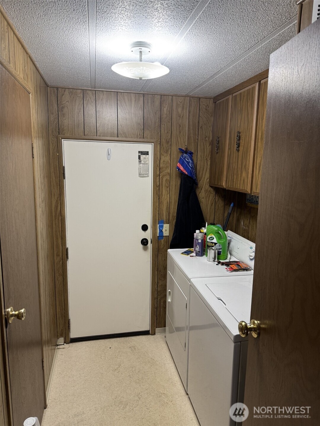 1358 Samuel Drive Property Photo 16