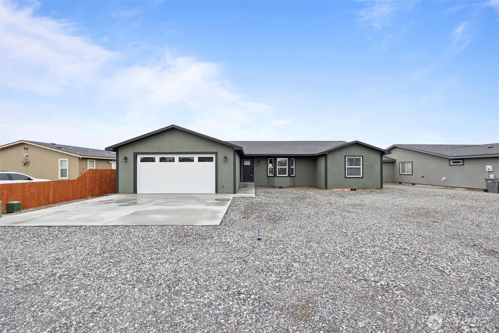 410 Summer Place Property Photo