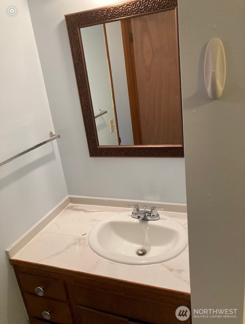 11057 Greenwood Avenue Property Photo 12