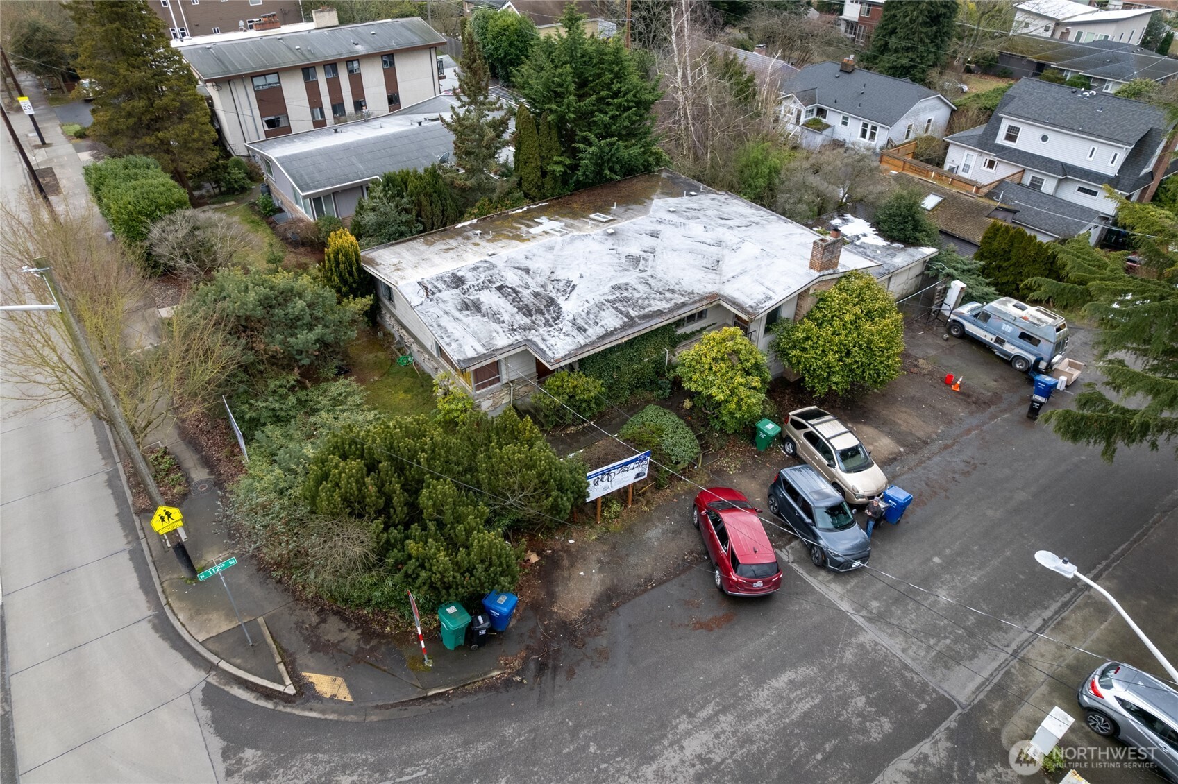 11057 Greenwood Avenue Property Photo 14
