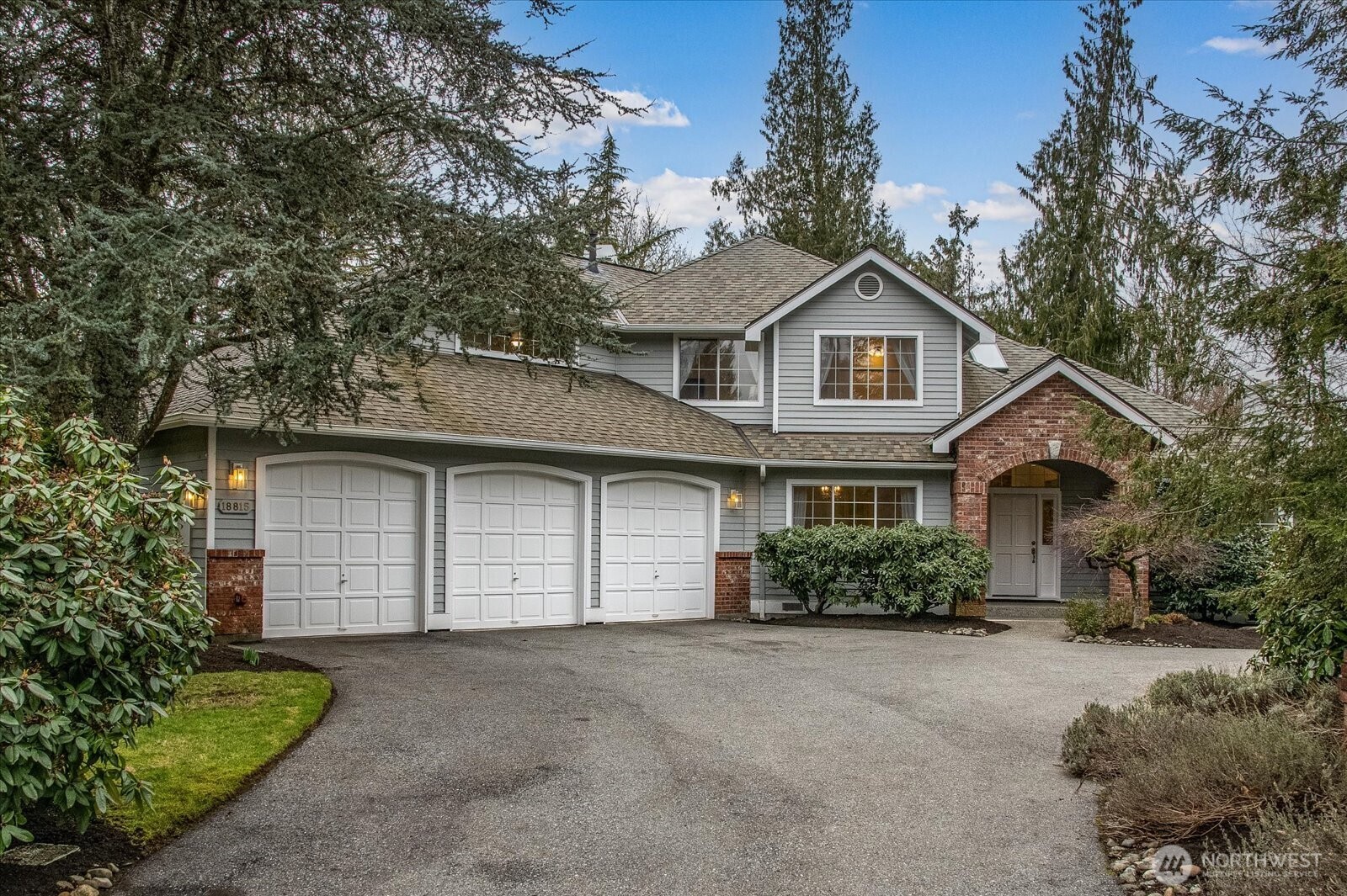 18815 213th Avenue Property Photo