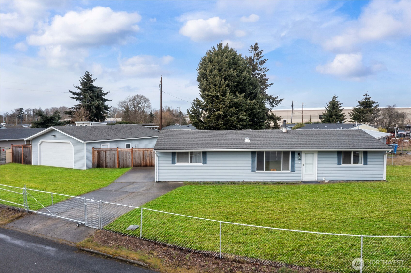 4807 Yew Lane Property Photo
