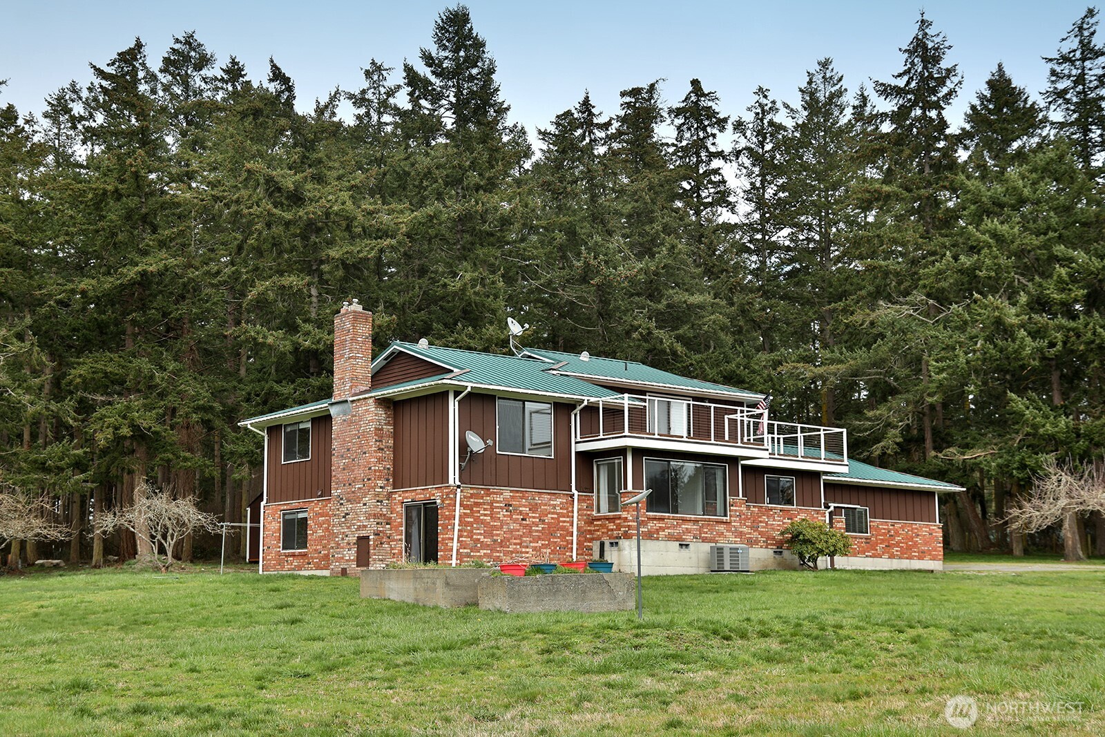 2725 Hunt Road Property Photo