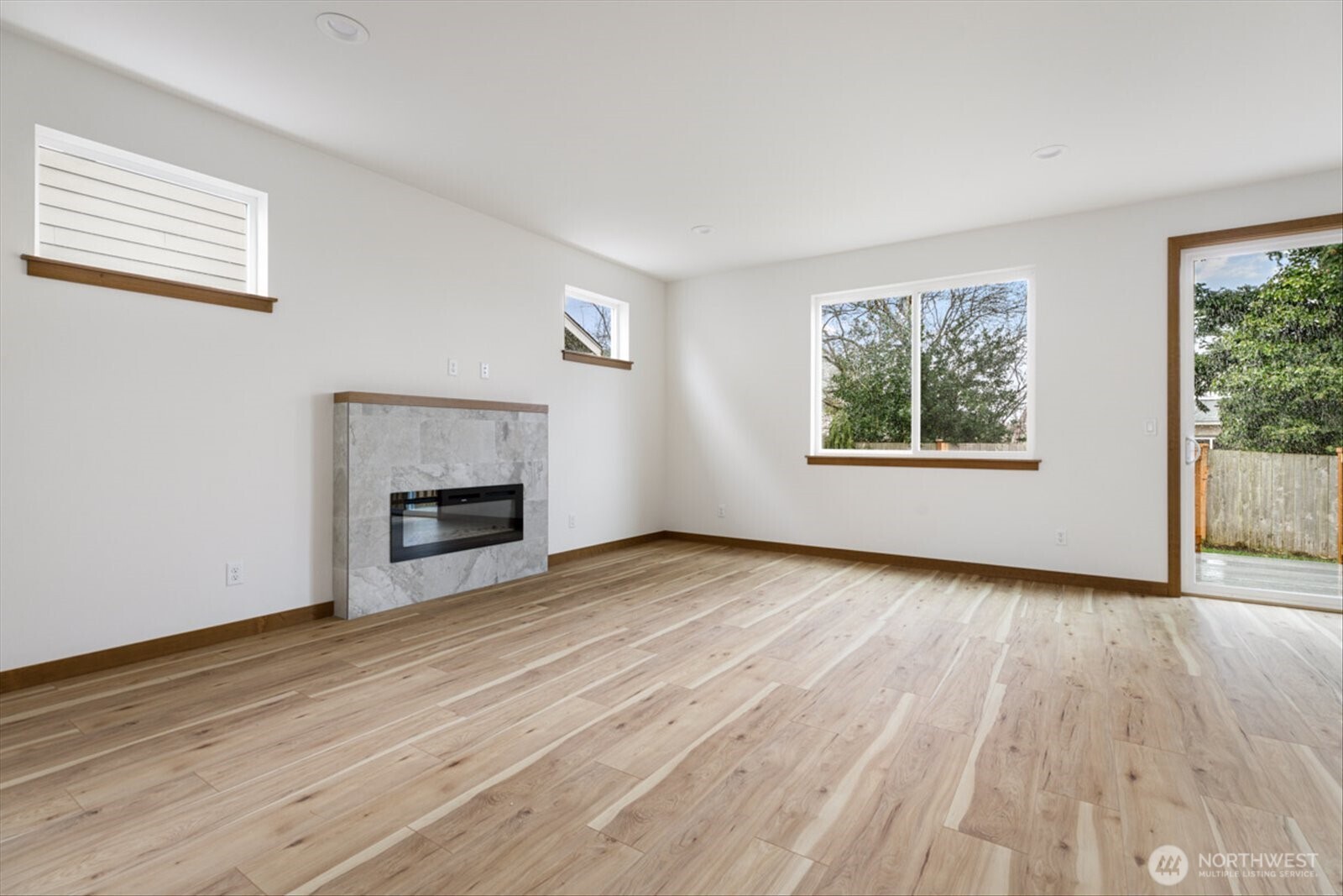 1781 Hillcrest Loop Property Photo 6