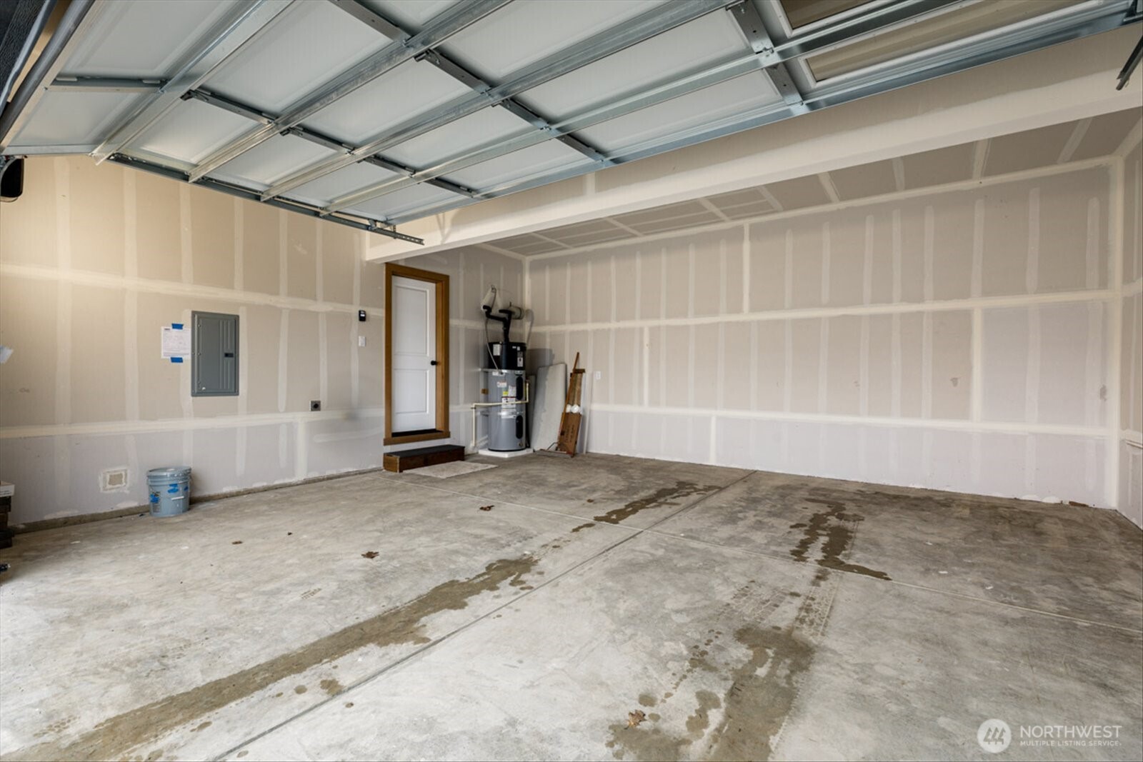 1781 Hillcrest Loop Property Photo 30
