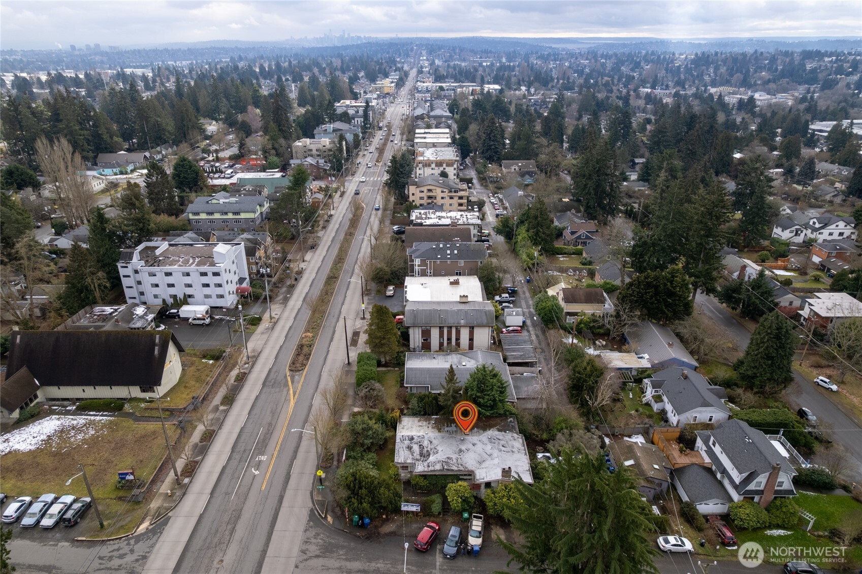 11057 Greenwood Avenue Property Photo 17