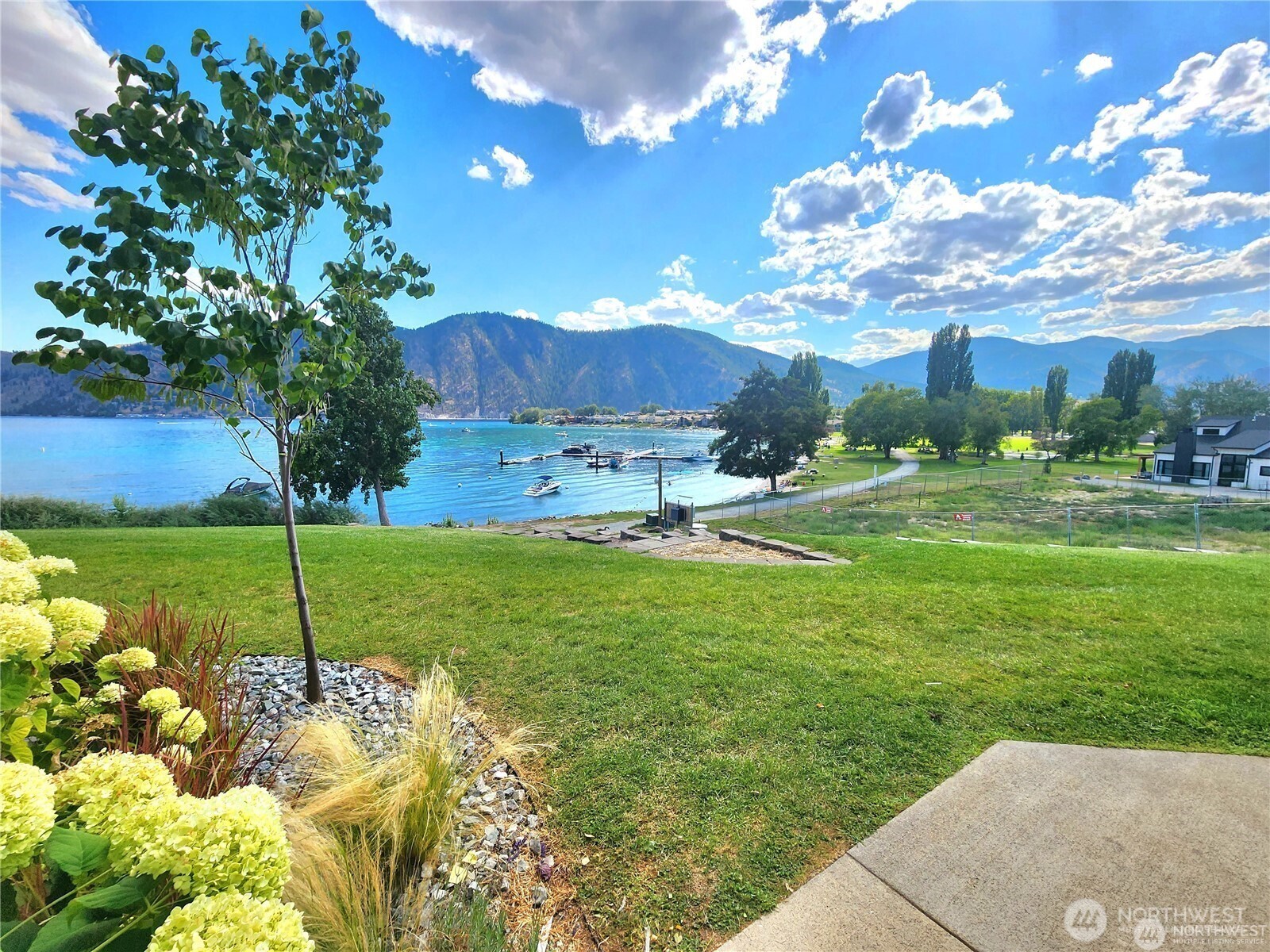 1 Nekquelekin 411-a Property Photo 3
