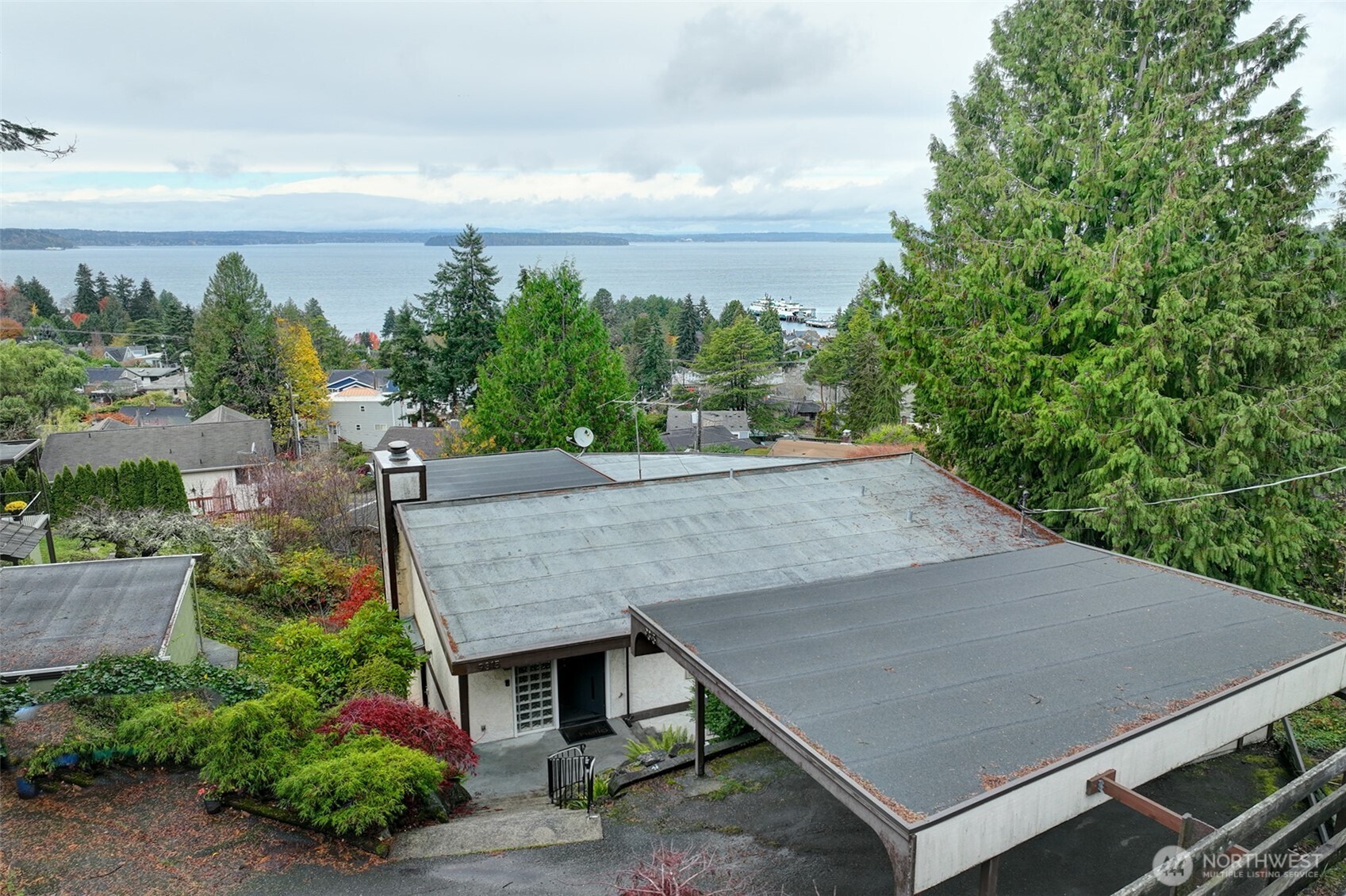9315 California Avenue Property Photo