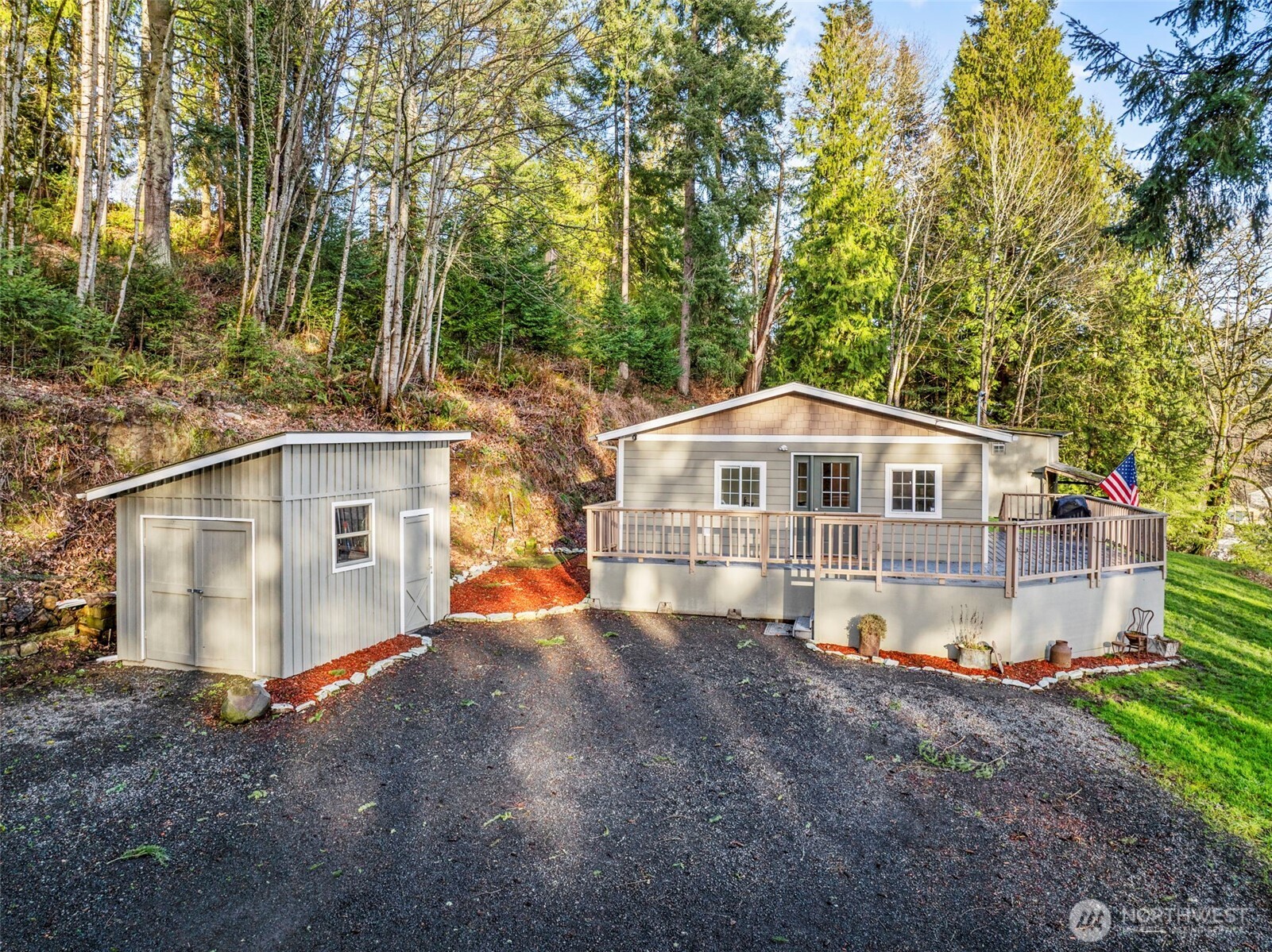 5130 Pacific Way Property Photo