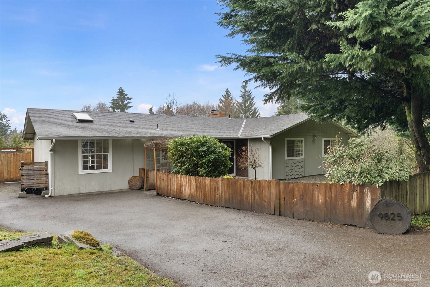 9825 180th Street Property Photo