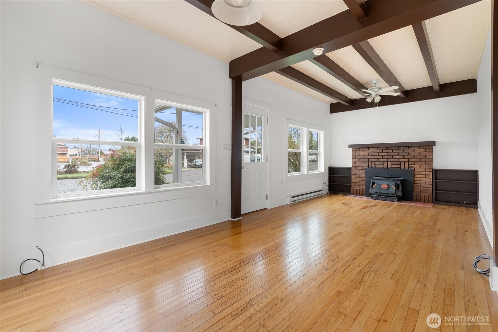 118 S Washington Avenue Property Photo 5