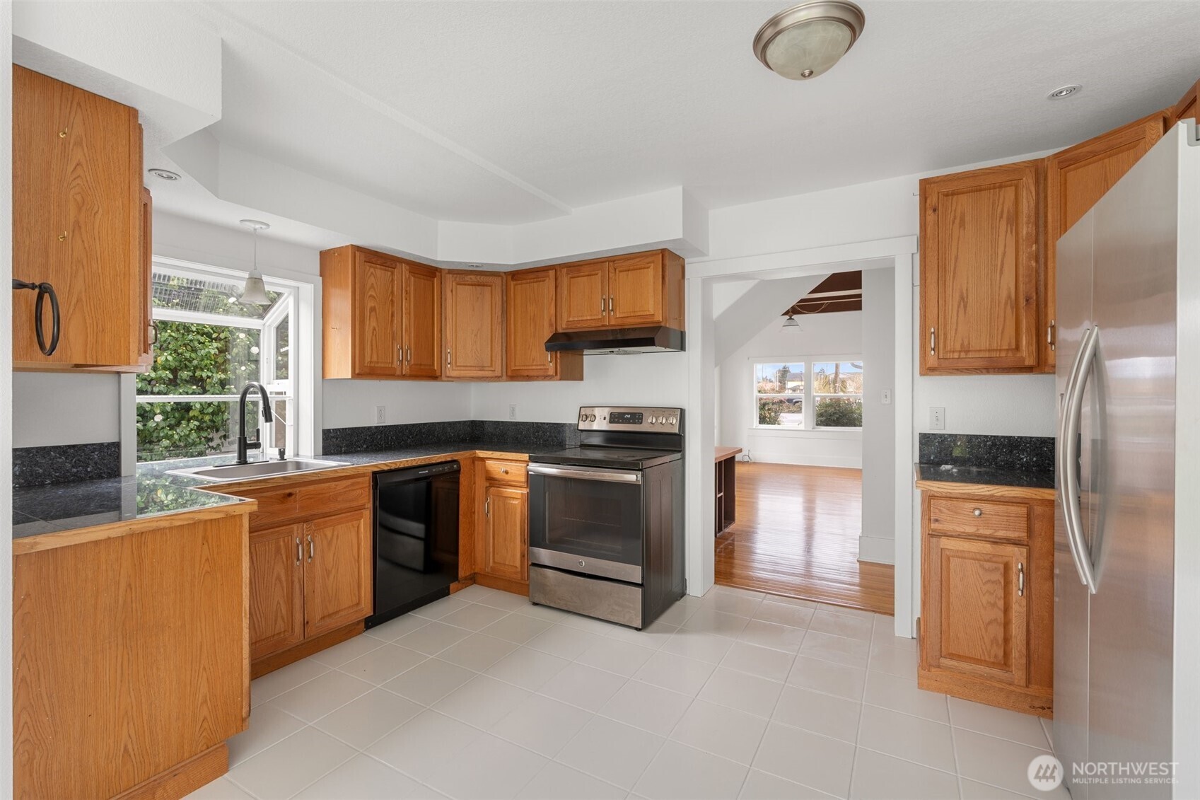 118 S Washington Avenue Property Photo 14