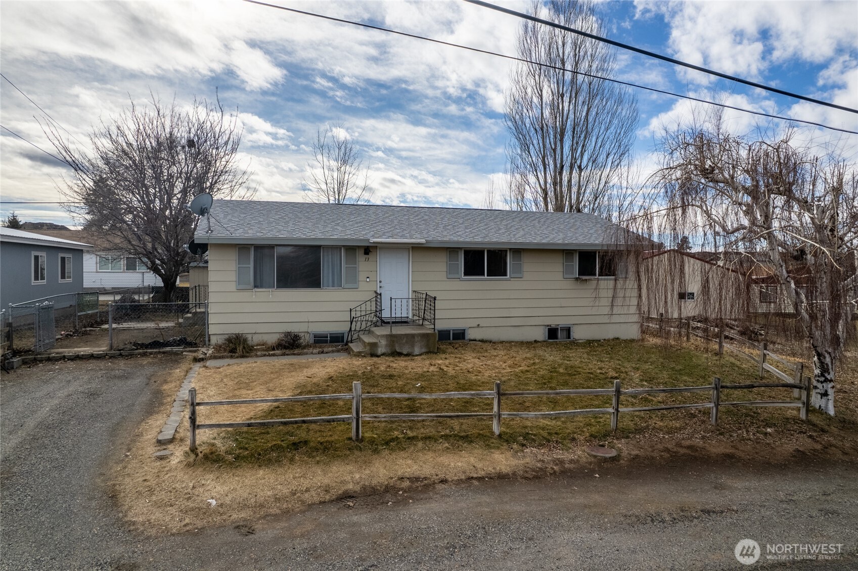 13 Electric Boulevard Property Photo